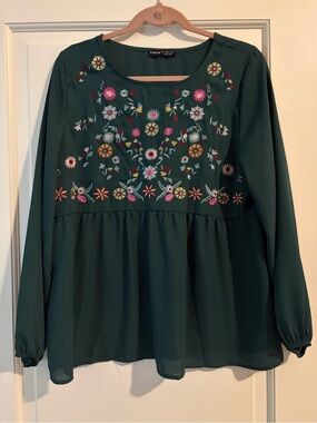 SHEIN Dark Green Floral Embroidered Peplum Tunic